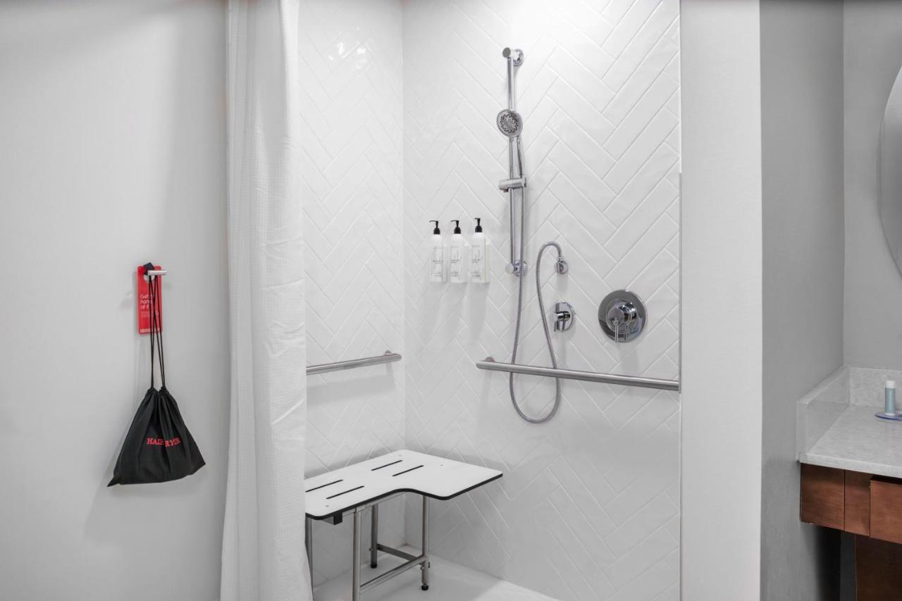 Towneplace Suites By Marriott Tampa Clearwater Ngoại thất bức ảnh